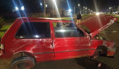 Motorista embriagado capota automóvel no perímetro urbano da BR-116 em Vacaria