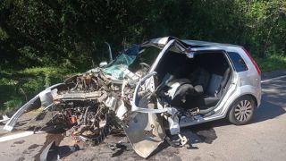 Sete pessoas ficam feridas em colisão frontal envolvendo três veículos no km 34 da ERS-020, em Taquara