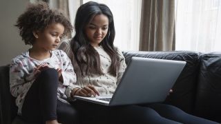 Cinco dicas para saber o que seu filho está acessando na internet