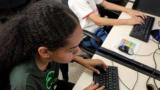 Projeto piloto leva internet a 94,9% de escolas públicas selecionadas