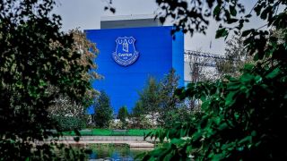 Everton sofre punição por violação do fair play financeiro e perde 10 pontos na Premier League