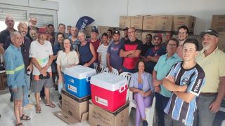 Programa Refrigerar: pescadores artesanais de São Lourenço do Sul recebem 30 caixas isotérmicas