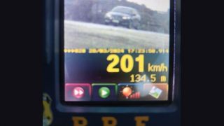 Veículo é flagrado pela PRF a 201 km/h na Freeway, em Glorinha