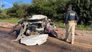 PRF atende grave acidente de trânsito com morte no km 154 da BR-290, em Arroio dos Ratos