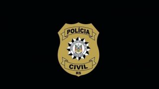 Casal de estelionatários, que aplicava golpe ao vender lençóis, em Pelotas, é preso pela Polícia Civil